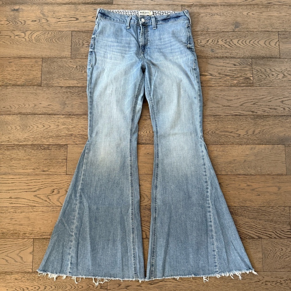 Ariat Real Denim High Rise Frayed Hem Flare Jeans - Picture 5 of 14